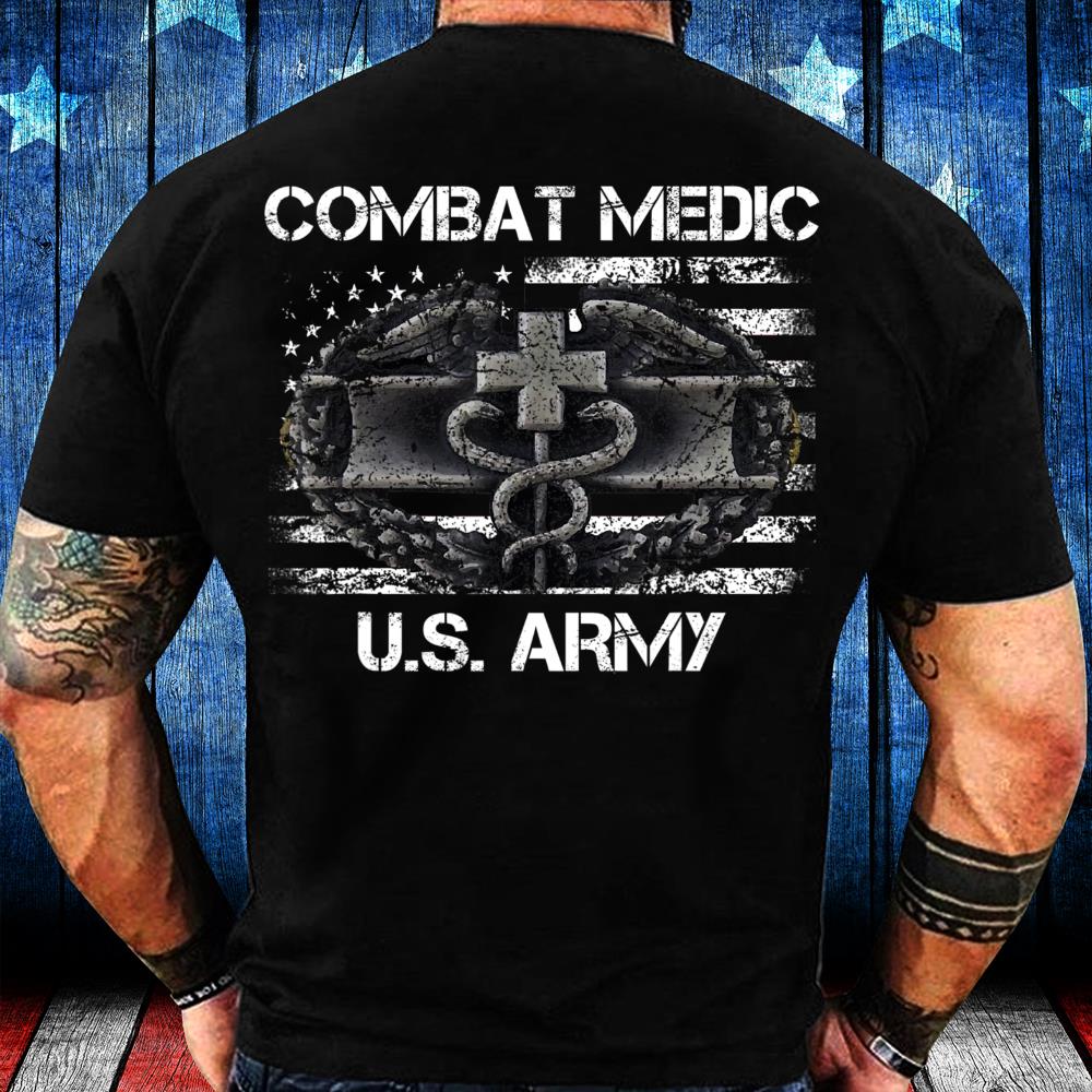 Proud Us Army Combat Medic, American Flag Veteran, Gift For Veteran T-Shirt
