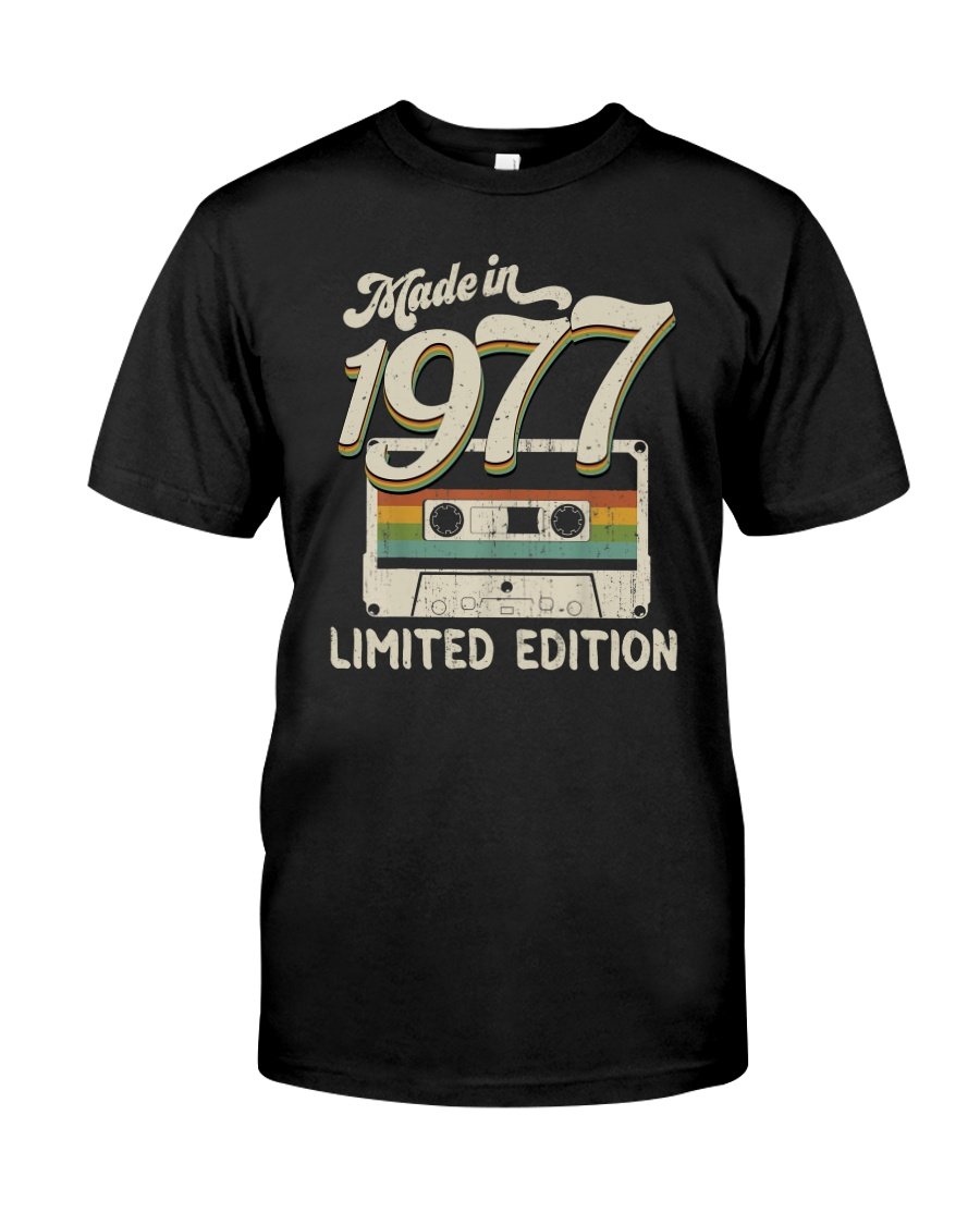 Vintage 1977 Shirt, 1977 Birthday Shirt, Birthday Gift Idea, Made In 1977 Limited Edition Unisex T-Shirt KM0405