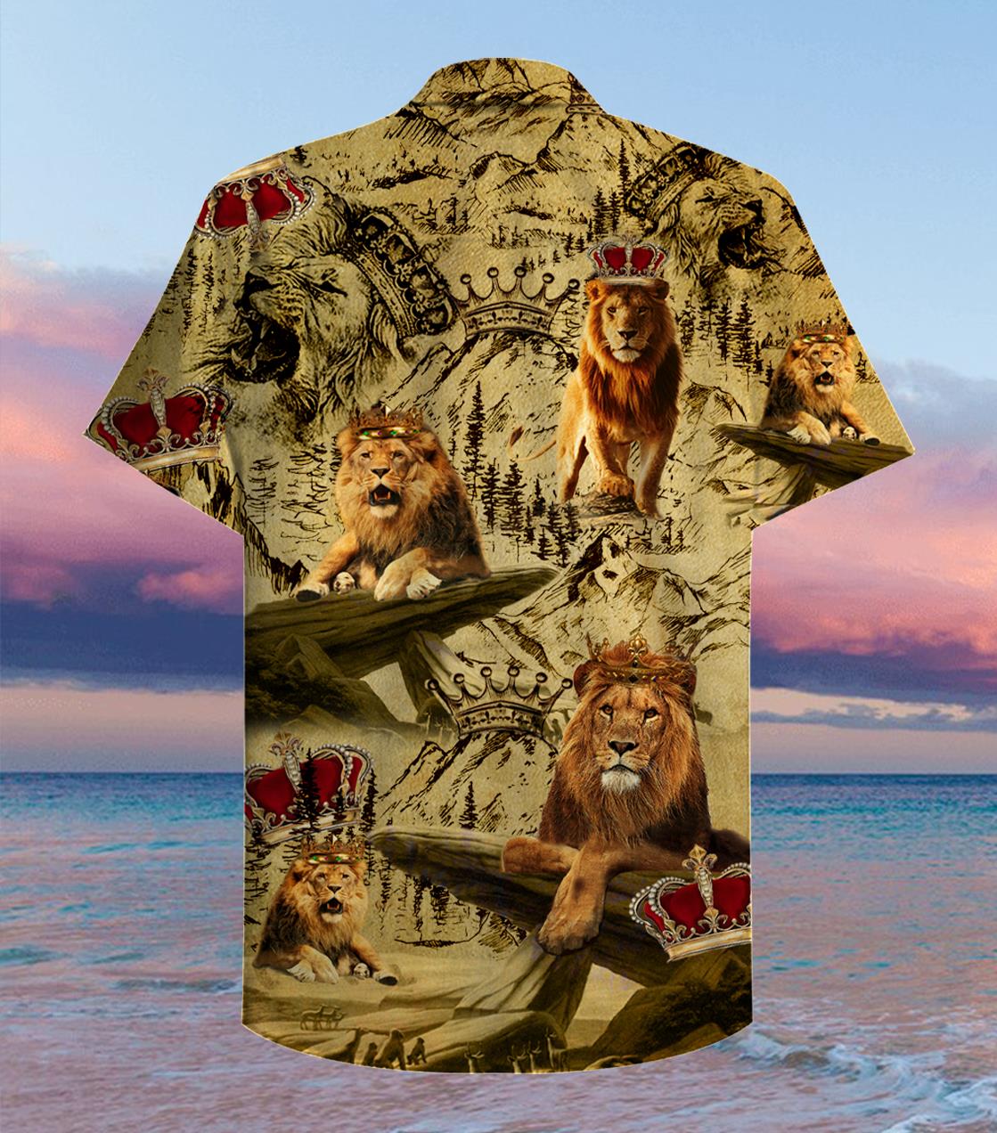 Born To Be A King Hawaiian Shirt Pre11928 1 » Cool Gifts for You - Mfamilygift Born To Be A King Hawaiian Shirt Pre11928 1