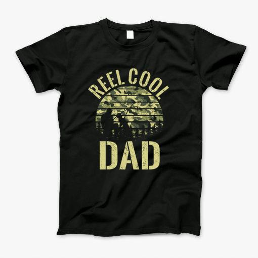 Reel Cool Dad Love Fishing Vintage Retro T-Shirt