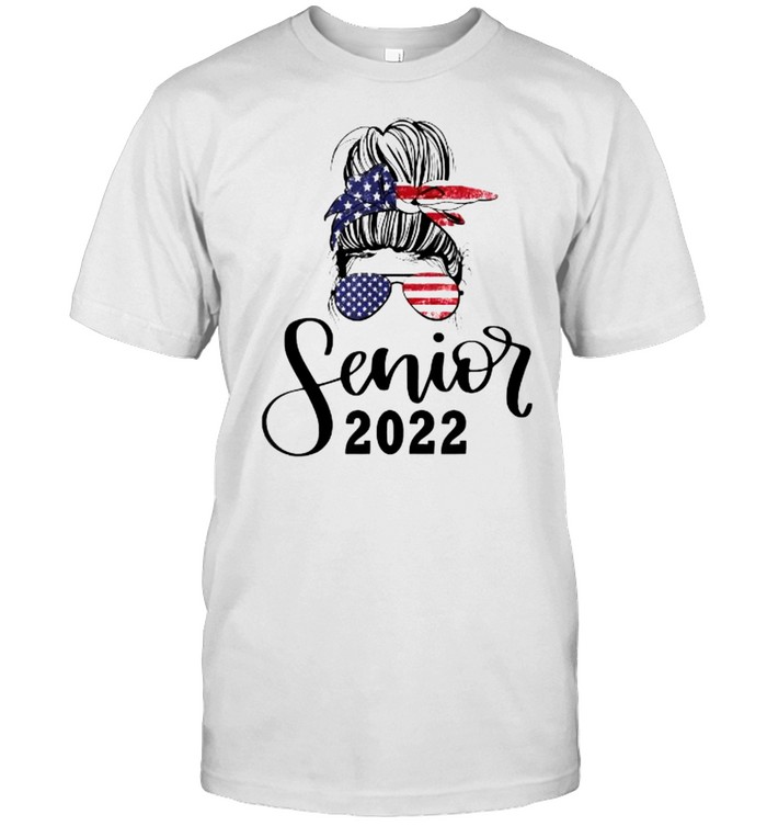 Girls Senior 2022 Class Of 22 Messy Bun Seniors American Flag T-Shirt