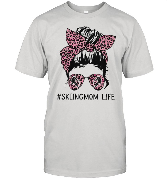 Love Skiing Mom Life T-Shirt