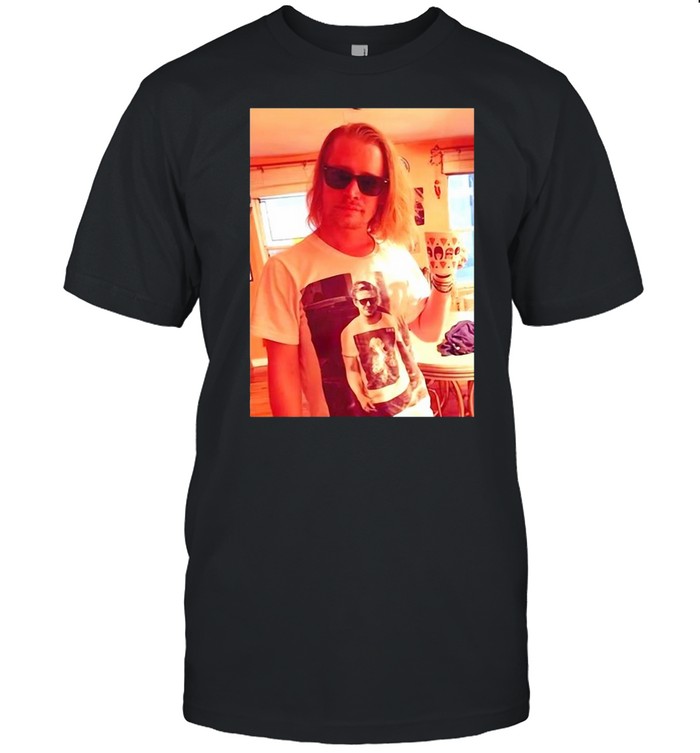 Macaulay Culkin Ryan Gosling Funny Celebrity T-Shirt Macaulay Culkin Ryan Gosling Funny Celebrity T-Shirt